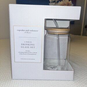 NWB Cupcakes and Cashmere At Home Drinking Glass Tumblers with Straws Set of 4